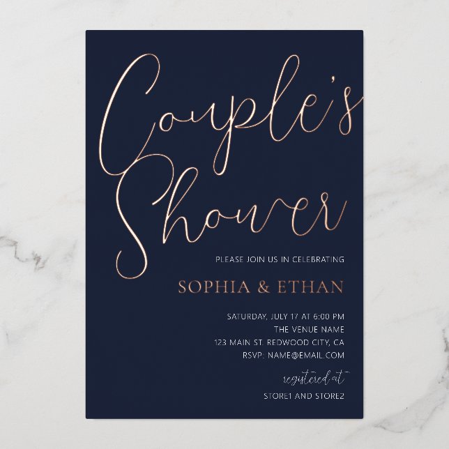 Invitación Con Relieve Metalizado Moda mínima Script Navy duchas de parejas azules d (Anverso)