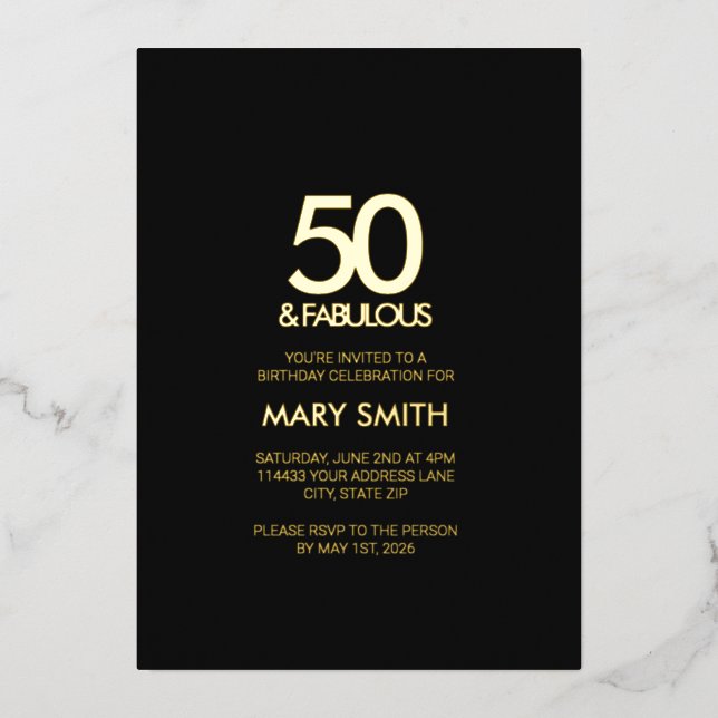 Invitación Con Relieve Metalizado Modern Bold Black Fifty and Fabulous 50th Birthday (Anverso)