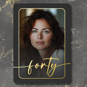 Invitación Con Relieve Metalizado Moderna foto negra mínima cuadragésimo cumpleaños