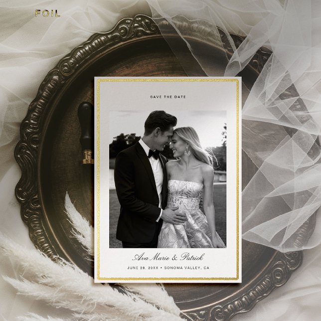 Invitación Con Relieve Metalizado Moderno Boda de fotografía con marco cepillado de  (wedding photo save the date gold brushed frame formal modern classic elegant calligraphy)
