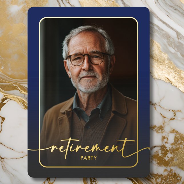 Invitación Con Relieve Metalizado Moderno Fiesta de retiro de foto azul mínimo (Modern Minimal Blue Photo Retirement Party Foil Invitation)