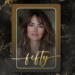 Invitación Con Relieve Metalizado Moderno Minimal Brown Foto Cincuenta Años<br><div class="desc">Celebre con un estilo tranquilo y elegante con esta invitación de fiesta de 50 años, sencilla y moderna, diseñada con un estilo que se trata de usted. Con tu foto favorita en forma de rectángulo redondeado bajo un overlay ligeramente oscuro y con un borde de Relieve metalizado real. Un Relieve...</div>