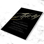 Invitación Con Relieve Metalizado Moderno Minimalista Treinta Oro Negro 30 cumpleaño<br><div class="desc">Moderno Minimalista Treinta Oro Negro Invitación al Relieve metalizado de cumpleaños 30. Para una invitación de cumpleaños, el diseño personifica la moda moderna con un minimalista esquema de color negro y oro. La invitación presenta un elegante fondo negro con una elegante tipografía de escritura dorada que le aporta un toque...</div>