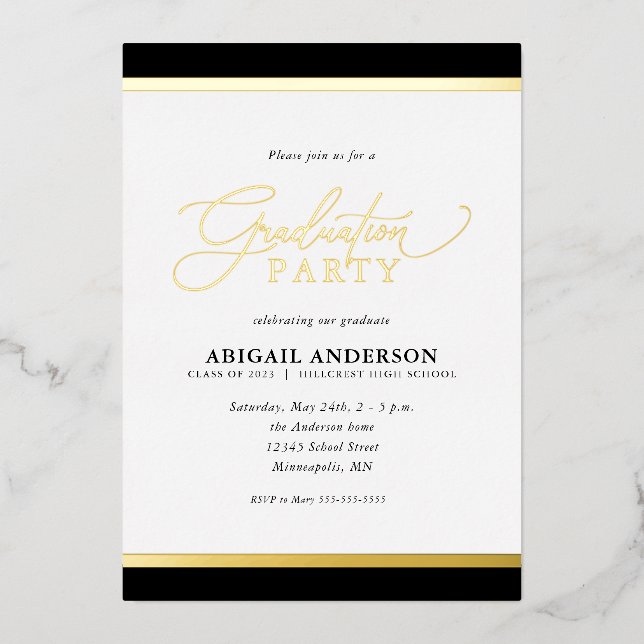 Invitación Con Relieve Metalizado Moderno y elegante caligrafía de oro (Anverso)