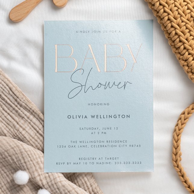 Invitación Con Relieve Metalizado Moderno y elegante guión azul Baby Shower Gold (Subido por el creador)