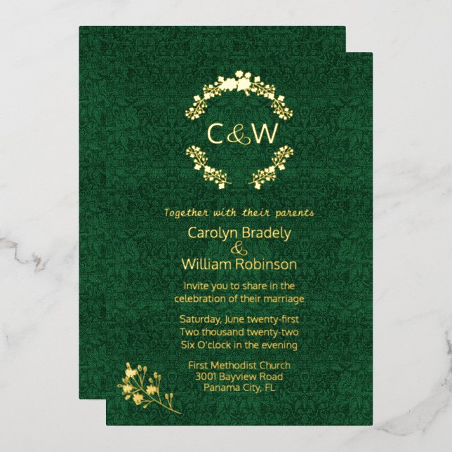 Invitación Con Relieve Metalizado Monograma en matrimonio de damasco verde de flores (Anverso/Reverso)