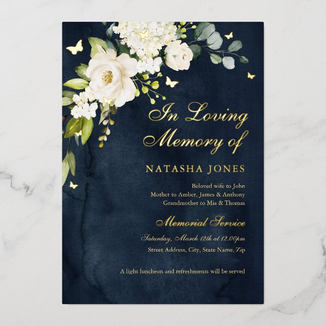 Invitación Con Relieve Metalizado Navy Gold Floral Memorial Service (Anverso)