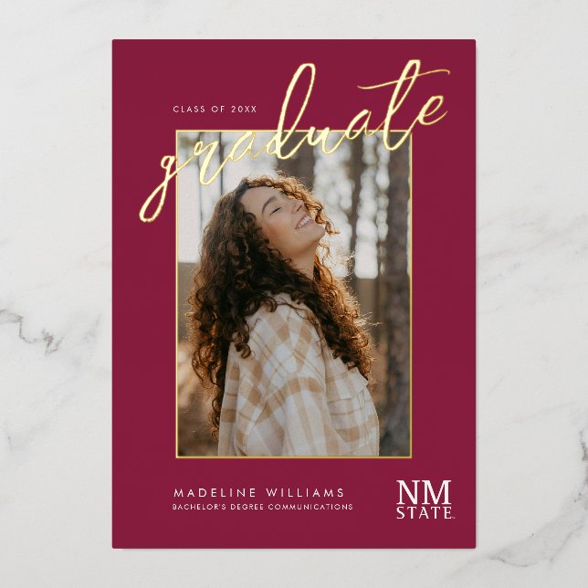 Invitación Con Relieve Metalizado New Mexico State University Graduation (Anverso)
