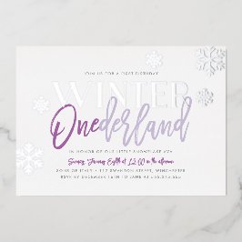 Invitación Con Relieve Metalizado ONEderland de invierno cumpleaños 1 año morado pla