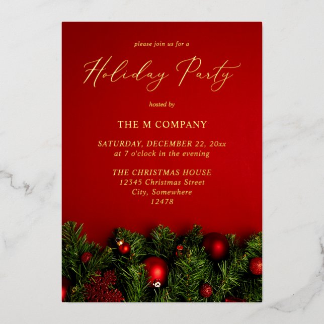 Invitación Con Relieve Metalizado Ornamento rojo y feriado de Garland (Anverso)