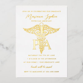 Invitación Con Relieve Metalizado Oro de graduación de grado de un médico asistente 