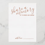 Invitación Con Relieve Metalizado Oro Rosa de Boda de guiones modernos de 'Share a M<br><div class="desc">Añada un toque personal a su boda con un consejo moderno de boda de guiones y una tarjeta de deseos. Esta tarjeta presenta el título 'compartir una memoria' en el Relieve metalizado oro real rosa estilo moderno caligrafía tipo fuente y detalles en el Relieve metalizado oro real rosa sans modernos...</div>