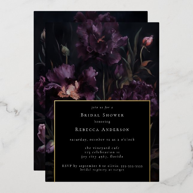Invitación Con Relieve Metalizado Oscuro Moody Purple Gothic Florals Bridal Shower (Anverso/Reverso)