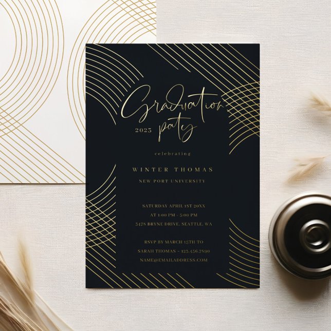 Invitación Con Relieve Metalizado Partido de Graduación de Arcos Concéntricos de Gui (Modern Script Concentric Arches Graduation Party Foil Invitation)