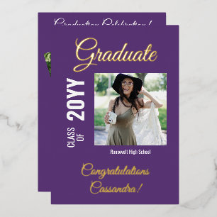 Invitación Con Relieve Metalizado Partido de Graduación de Fotografías Púrpura Moder