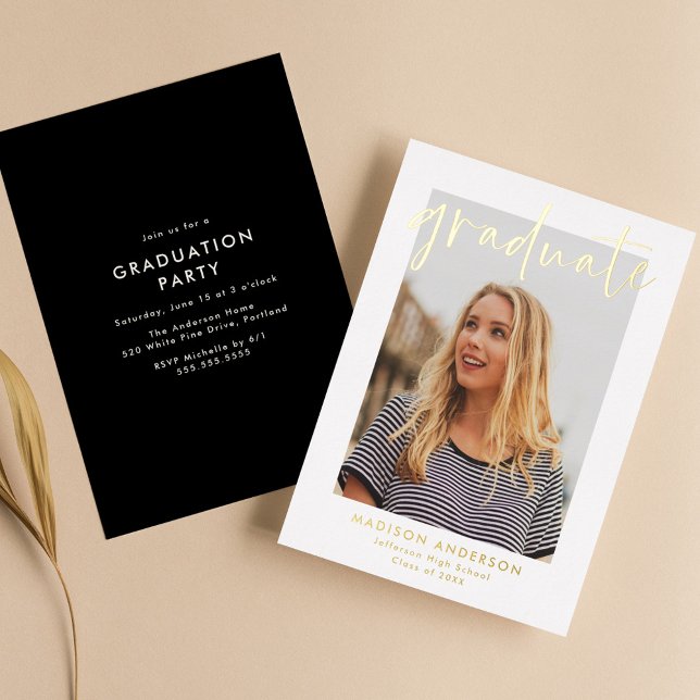 Invitación Con Relieve Metalizado Partido de Graduación de Imágenes con Guión Letrad (Subido por el creador)