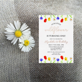 Invitación Con Relieve Metalizado Pequeña flor silvestre, primer cumpleaños
