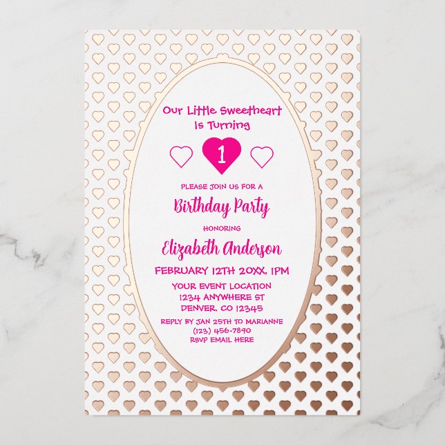 Invitación Con Relieve Metalizado Pequeño corazón primer cumpleaños (Anverso)