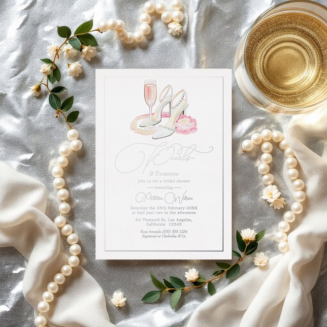 Invitación Con Relieve Metalizado Perlas elegantes y ducha de novia del Prosecco (Elegant Pearls and Prosecco Bridal Shower Foil Invitation)