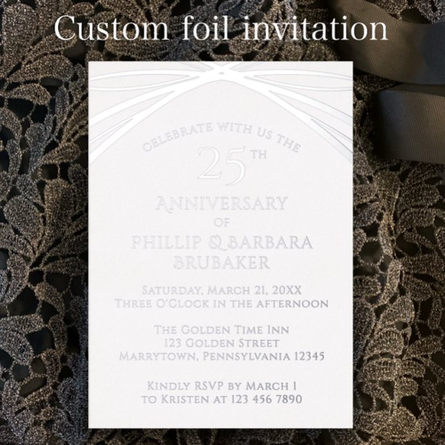 Invitación Con Relieve Metalizado Personalizado Elegante Plata 25 Aniversario Boda (Personalize this template for a unique silver foil arch 25th wedding anniversary party invitation.)