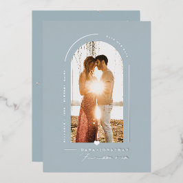 Invitación Con Relieve Metalizado PixDezines DIY color Dusty Blue Arch Save Date