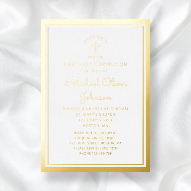 Invitación Con Relieve Metalizado Primera comunión de elegante guión dorado (Elegant Gold Script First Communion Foil Invitation)
