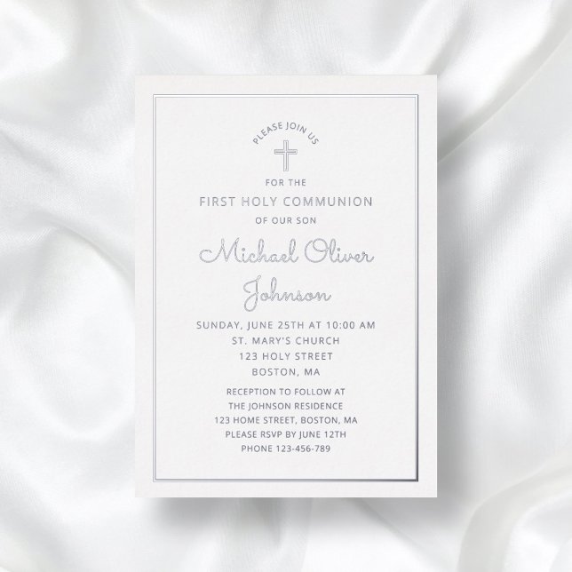 Invitación Con Relieve Metalizado Primera comunión de elegante guión plateado (Subido por el creador)