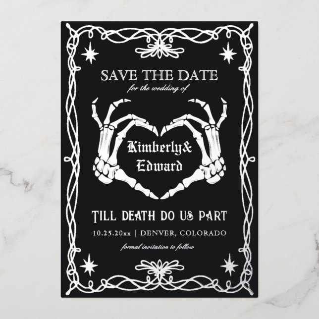 Invitación Con Relieve Metalizado Retro de Hallowedding de cráneo gótico Guardar fec (Anverso)