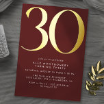 Invitación Con Relieve Metalizado Rojo y oro de Borgoña | Maroon de lujo 30 cumpleañ<br><div class="desc">Invitaciones de 30 años de estilo moderno con un gran título "30" en Relieve metalizado metálico real. Los detalles del evento se imprimen a continuación en una letra blanca mate. Diseño unisexo con acentos dorados sobre un rojo burdeos oscuro. (Los colores de fondo se pueden cambiar utilizando la herramienta de...</div>
