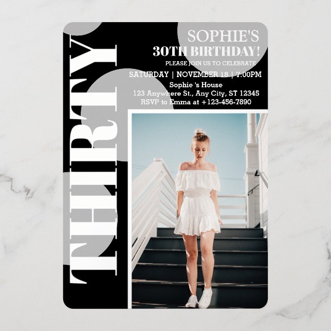 Invitación Con Relieve Metalizado Rosa Gold Moderno Black 30th Birthday Fiesta Photo (Anverso)