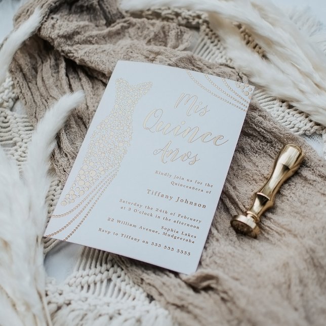 Invitación Con Relieve Metalizado Rosa Oro Elegante Vestido Relieve metalizado Quinc (Subido por el creador)