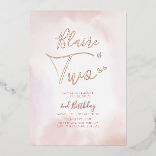 Invitación Con Relieve Metalizado Rosa Oro y Corazón Rosa Dos Chicas Segundo Fiesta