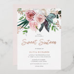 Invitación Con Relieve Metalizado Rosas rosas rosadas de Rubor tropical dulce 16 Fie<br><div class="desc">Rubor Tropical Roses Rosa Dulce 16 Fiesta Invitación Relieve metalizado Dulce Dieciséis Invitaciones Ver otras invitaciones en nuestro Nicho y Nest Store</div>