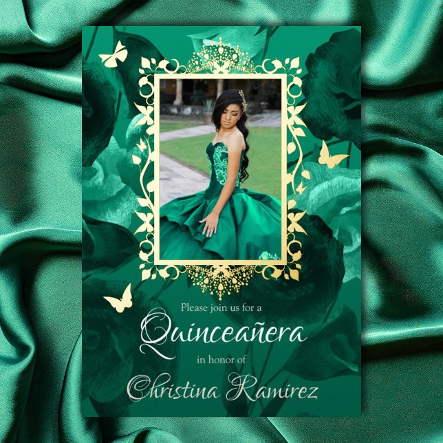 Invitación Con Relieve Metalizado Rosas verdes verde azulados, mariposas de oro Quin (Teal green and gold ornate gold photo frame, green quinceanera invitations with gold butterflies)