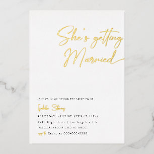 Invitación Con Relieve Metalizado Se está casando con una ducha Minimalista de novia