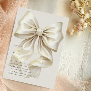 Invitación Con Relieve Metalizado Sencillo Elegante Boho Marfil Crema Lazo Regadera