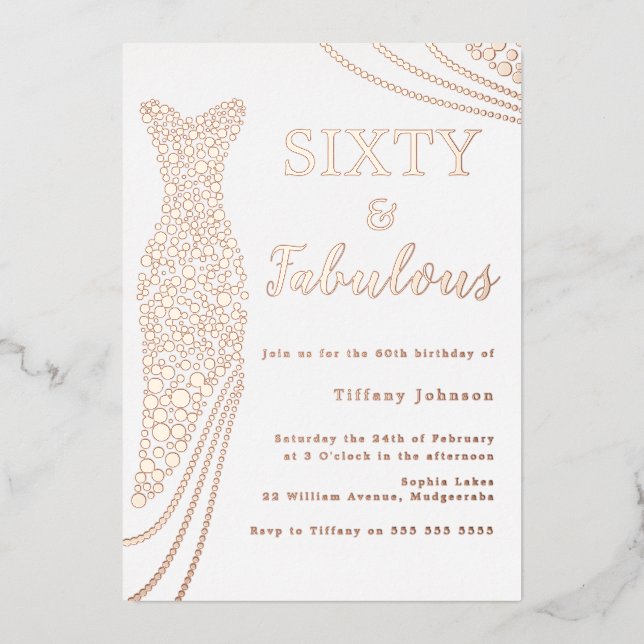 Invitación Con Relieve Metalizado ¡Sesenta y Fabuloso! Vestido de oro Rosa 60 cumple (Anverso)