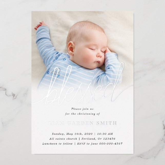 Invitación Con Relieve Metalizado Simple Una Foto Bendecida Baptism Silver (Anverso)