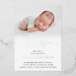 Invitación Con Relieve Metalizado Sutil cruz una foto baptismo plateado