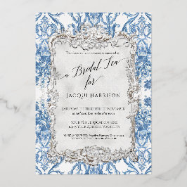 Invitación Con Relieve Metalizado Té nupcial de plata blanca azul floral de Rococo