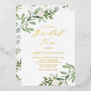 Invitación Con Relieve Metalizado Té Nupcial de Verde y Flores Blancas Acuarela