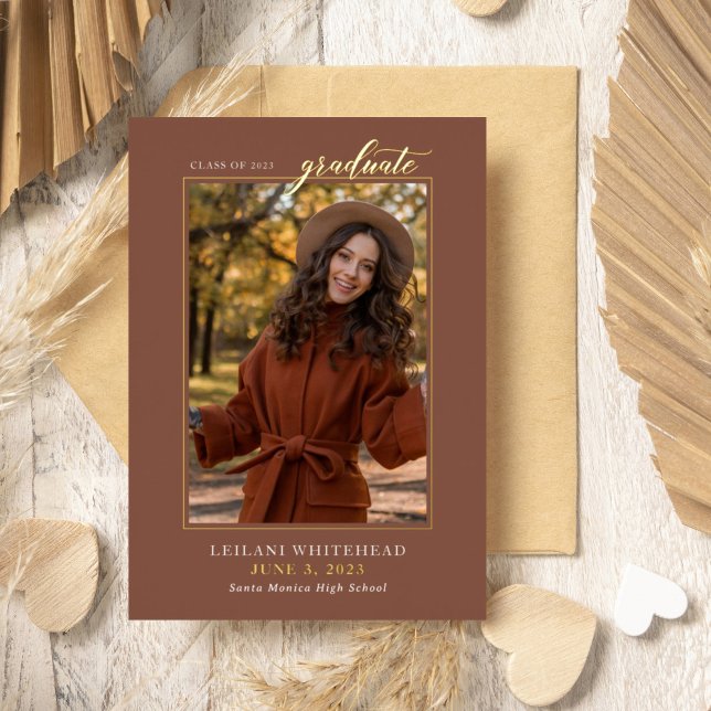 Invitación Con Relieve Metalizado Terracotta, graduada de fotografía moderna (Subido por el creador)