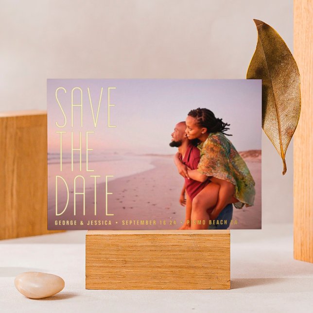 Invitación Con Relieve Metalizado Texto dorado editable Dos fotos multifotográficas  (Subido por el creador)