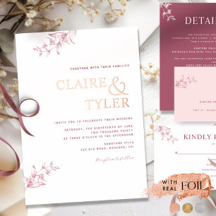 Invitación Con Relieve Metalizado Tipografía Chic Bodas Burgundy y Rosa Dorado