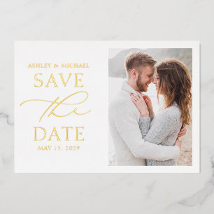 Invitación Con Relieve Metalizado Típografía Simple Foto Boda Guardar la Fecha