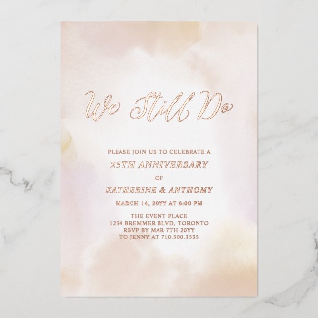 Invitación Con Relieve Metalizado Todavía lo hacemos | Aniversario Rose Gold, Renova (Anverso)