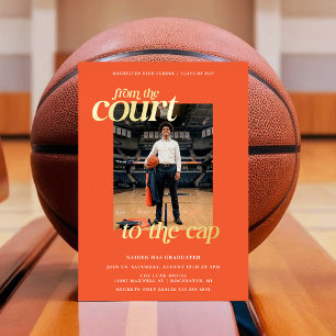 Invitación Con Relieve Metalizado Tribunal de Graduación de Baloncesto a la Gorra