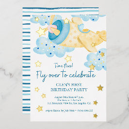 Invitación Con Relieve Metalizado Un niño de cumpleaños de avión amarillo arriba y l