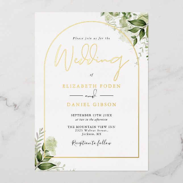 Invitación Con Relieve Metalizado Verdor Monograma Elegante guión Boda Arco de Oro (Anverso)