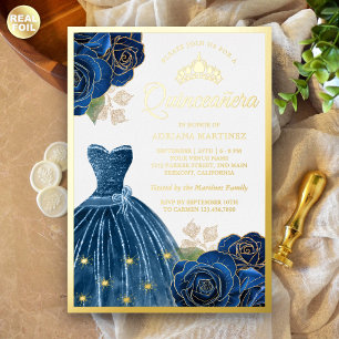 Invitación Con Relieve Metalizado Vestido Brillante Rosas Azules Navales Quinceañera